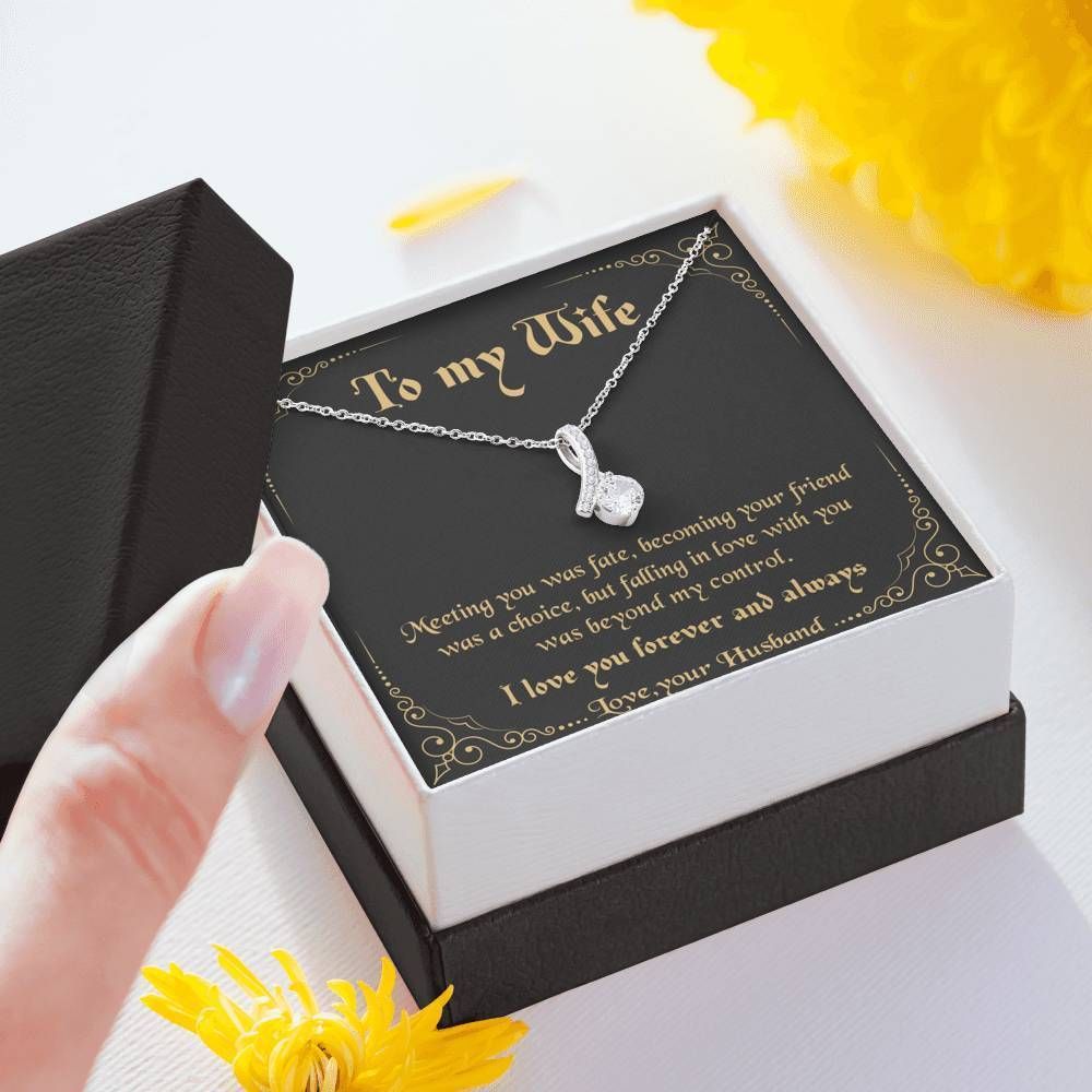 Becoming Your Friend Was A Choice Alluring Beauty Necklace Gift For Wife
