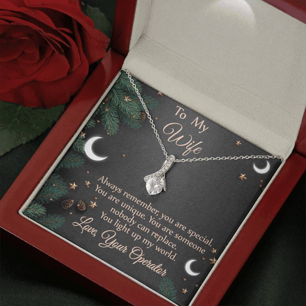 You Light Up My World Alluring Beauty Necklace