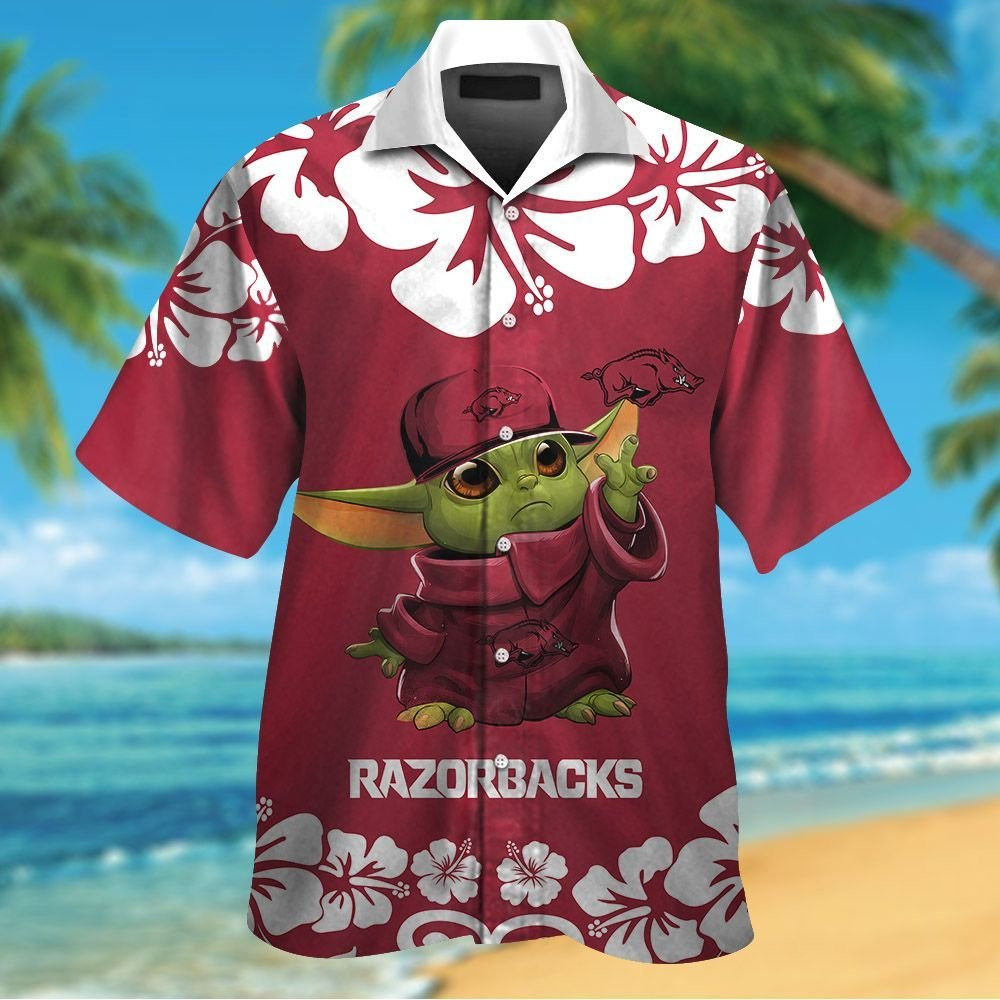 Arkansas Razorbacks Baby Yoda Short Sleeve Button Up Tropical Aloha Hawaiian Shirt Set for Men Women Kids